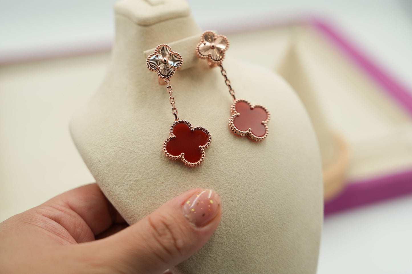Carnelian & Guillioche 2 mootif clover earrings 925 silver 18k rose gold plated