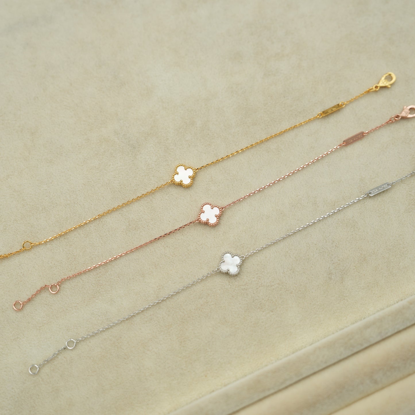 Sweet 10mm Mother of pearl Clover bracelet 925 silver 18k gold plated