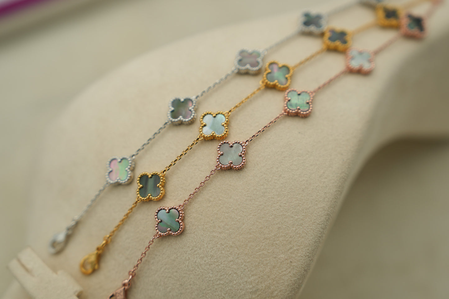 Sweet Gray Mother of pearl 10mm clover bracelet 925 silver 18k gold plated