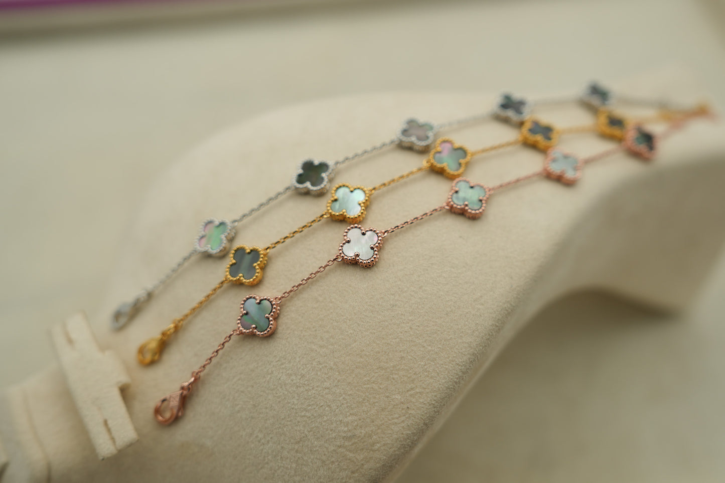 Sweet Gray Mother of pearl 10mm clover bracelet 925 silver 18k gold plated