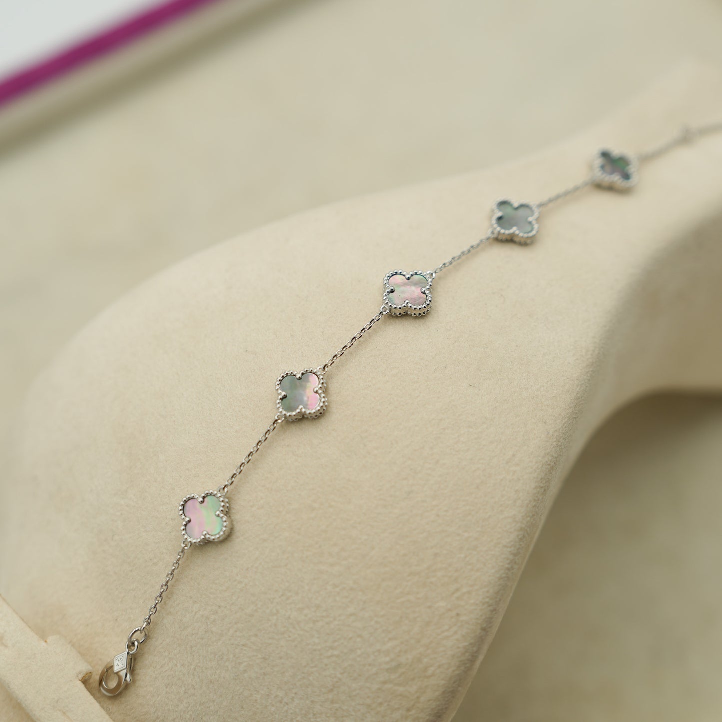 Sweet Gray Mother of pearl 10mm clover bracelet 925 silver 18k gold plated