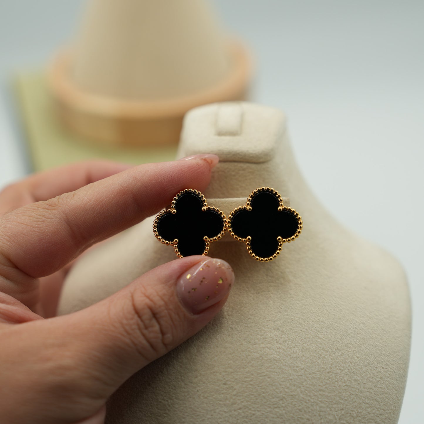 Onyx 20mm Magic Clover earrings 925 silver 18k gold plated