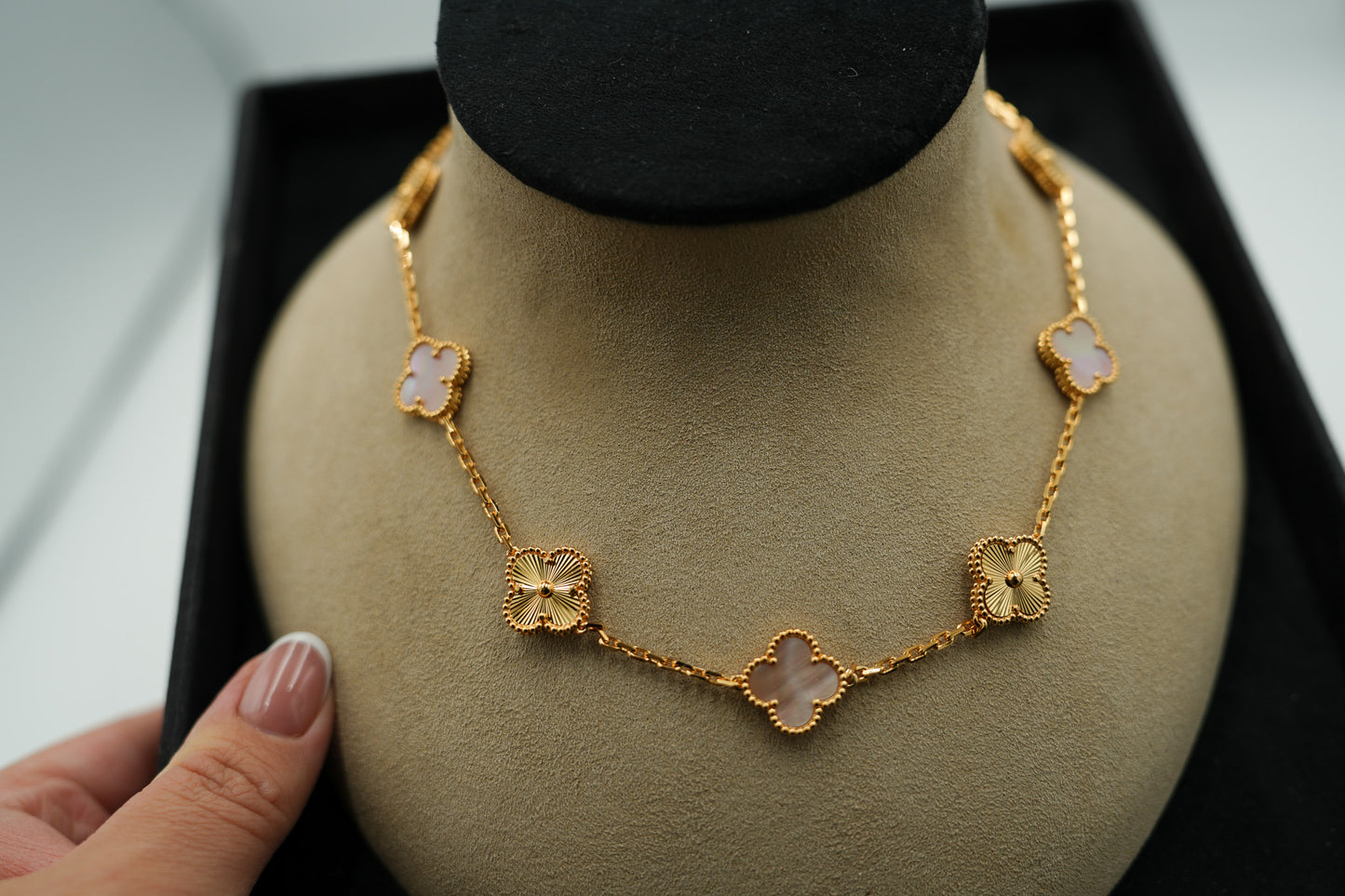 10 motif pink mother of pearl & guillioche clover necklace 925 silver 18k gold plated