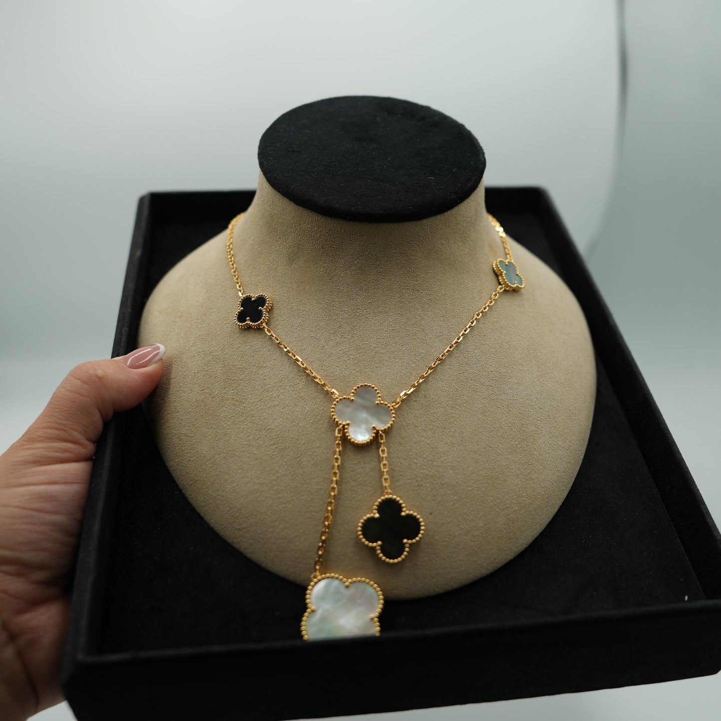 6 motif  White & Gray mother of pearl clover necklace 925 silver 18k gold plated