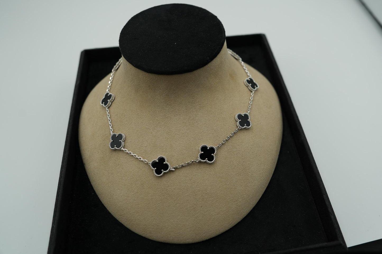 onyx 10 motif necklace 925 silver 18k white gold plated
