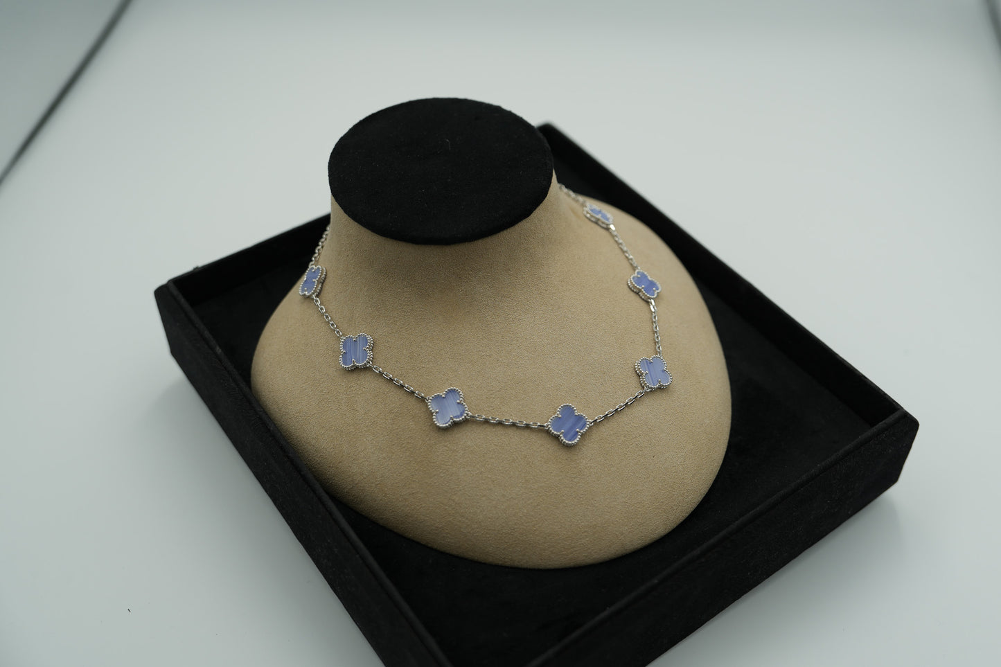 10 motif Chalcedony clover necklace 925 silver 18k white gold plated