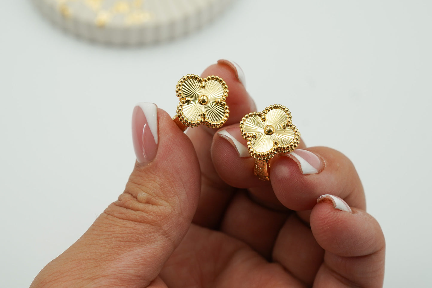 Guillioche earrings 925 silver 18k  gold plated 15mm clover