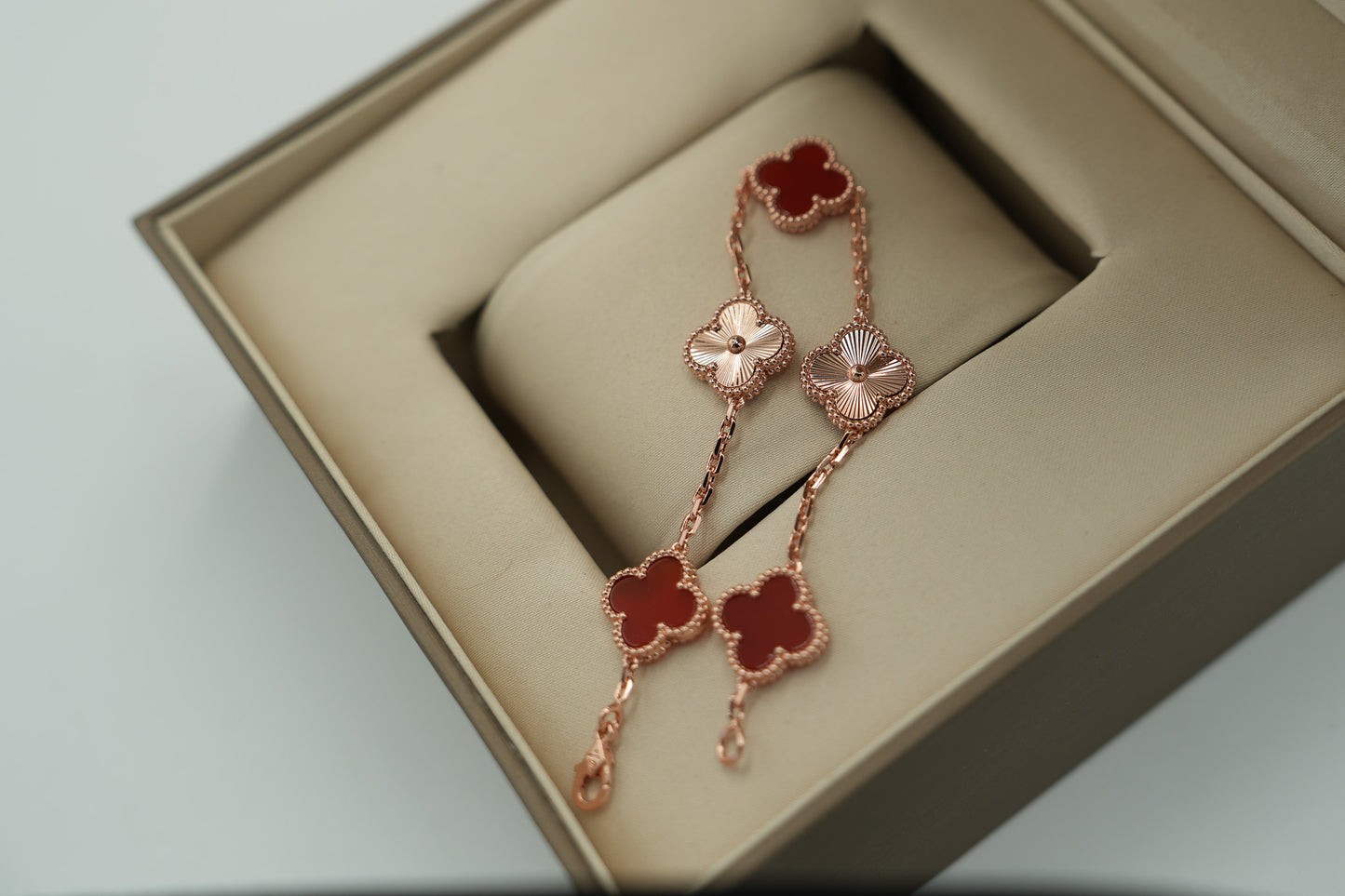 Carnelian & guillioche clover bracelet 925 silver 18k rose gold plated