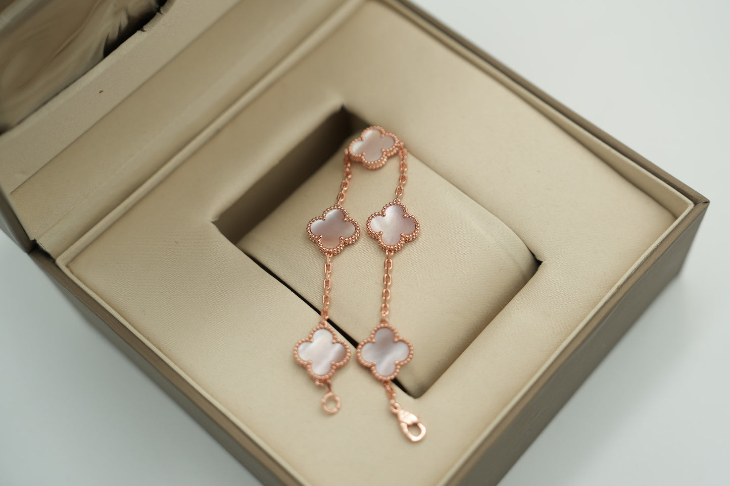 Pink Mother of pearl clover bracelet 925 silver 18k gold plated