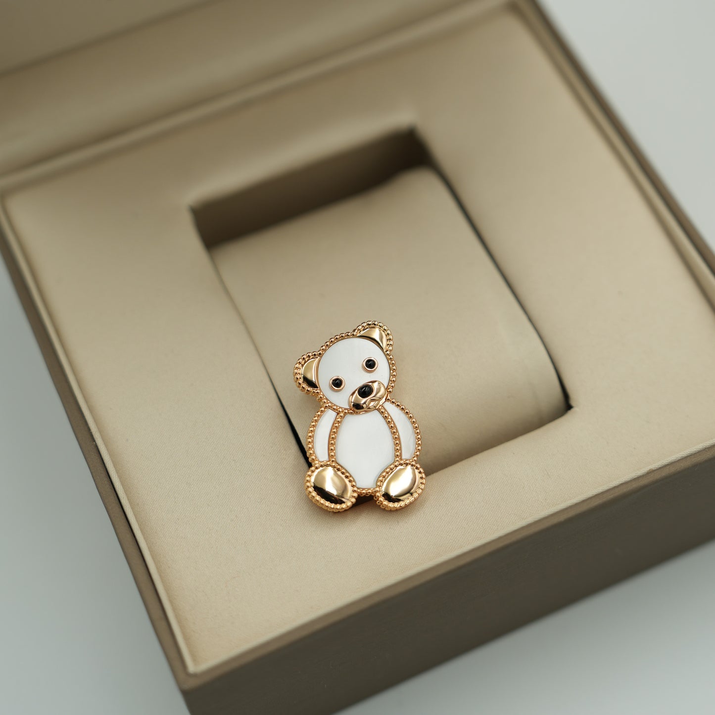 Lucky animals Teddy bear  brooch 925 dilver 18k rose gold plated