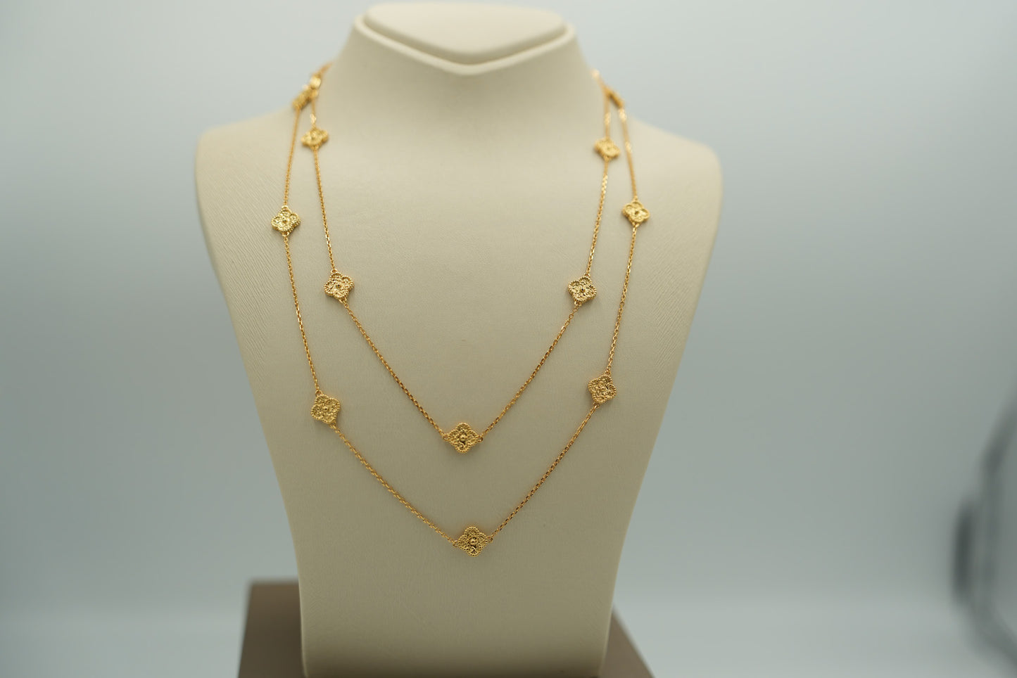 Hammered 16 motif sweet clover necklace 925 silver 18k  gold plated