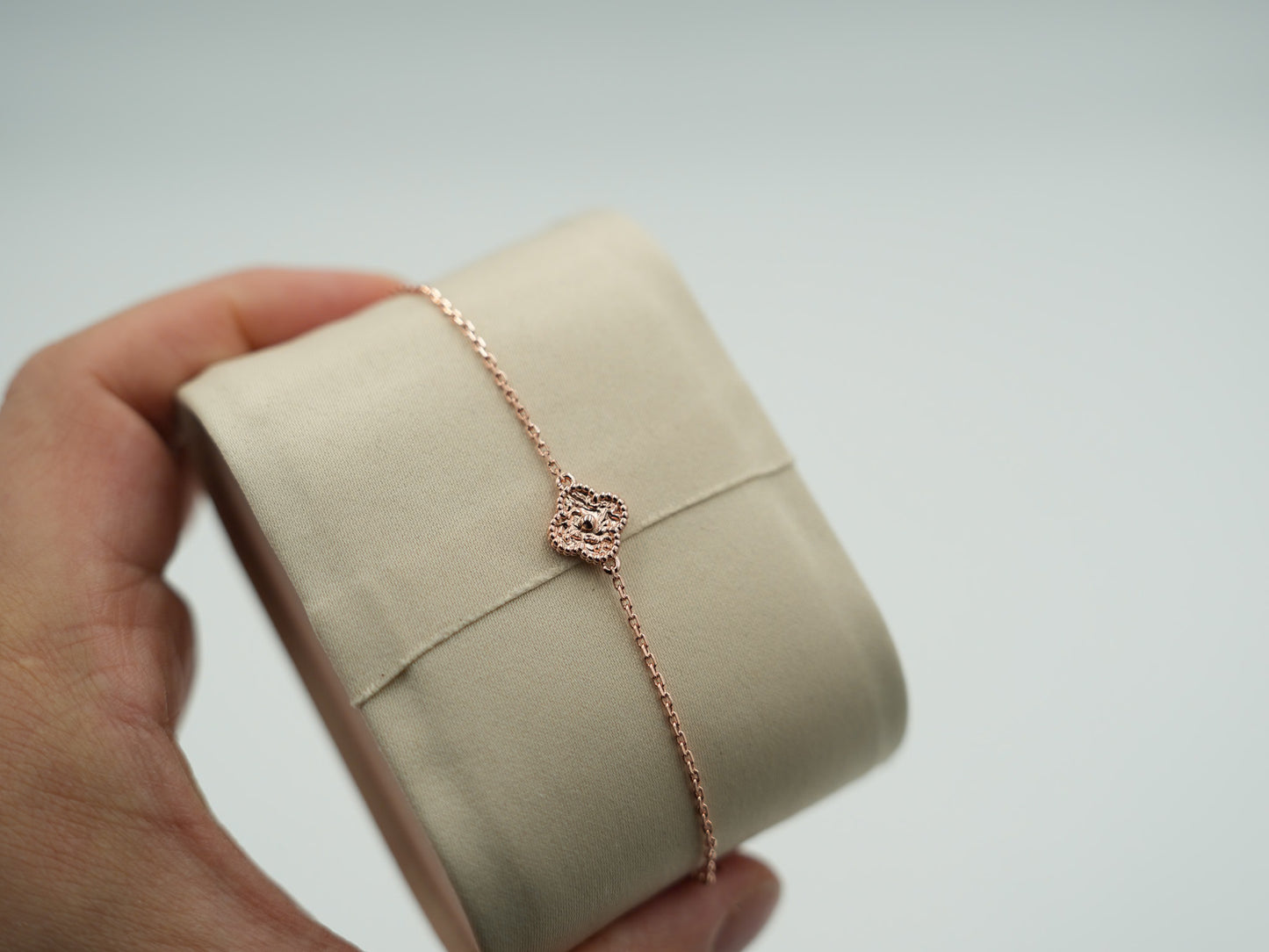 Sweet 10mm Hammered Clover bracelet 925 silver 18k gold plated