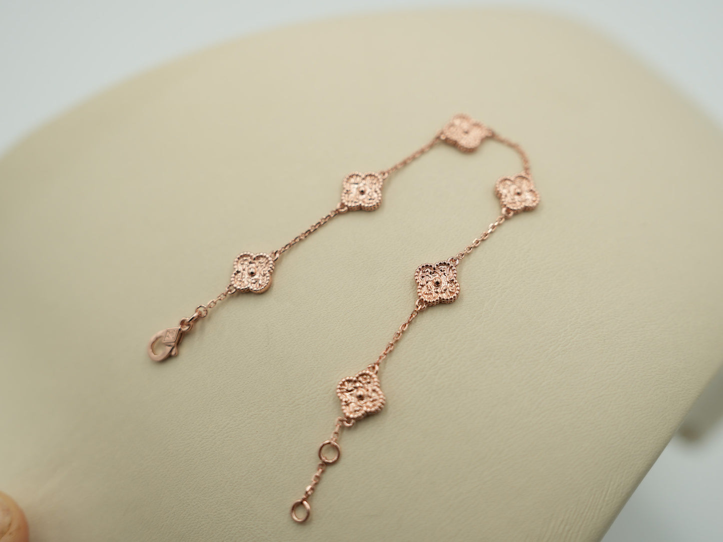 Hammered sweet 10mm clover bracelet 925 silver 18k gold plated