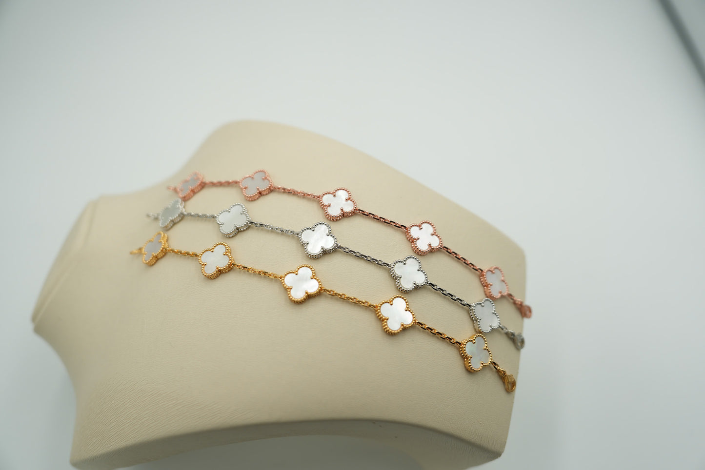 Mother of pearl 5 motif bracelet 925 silver 18k gold plated