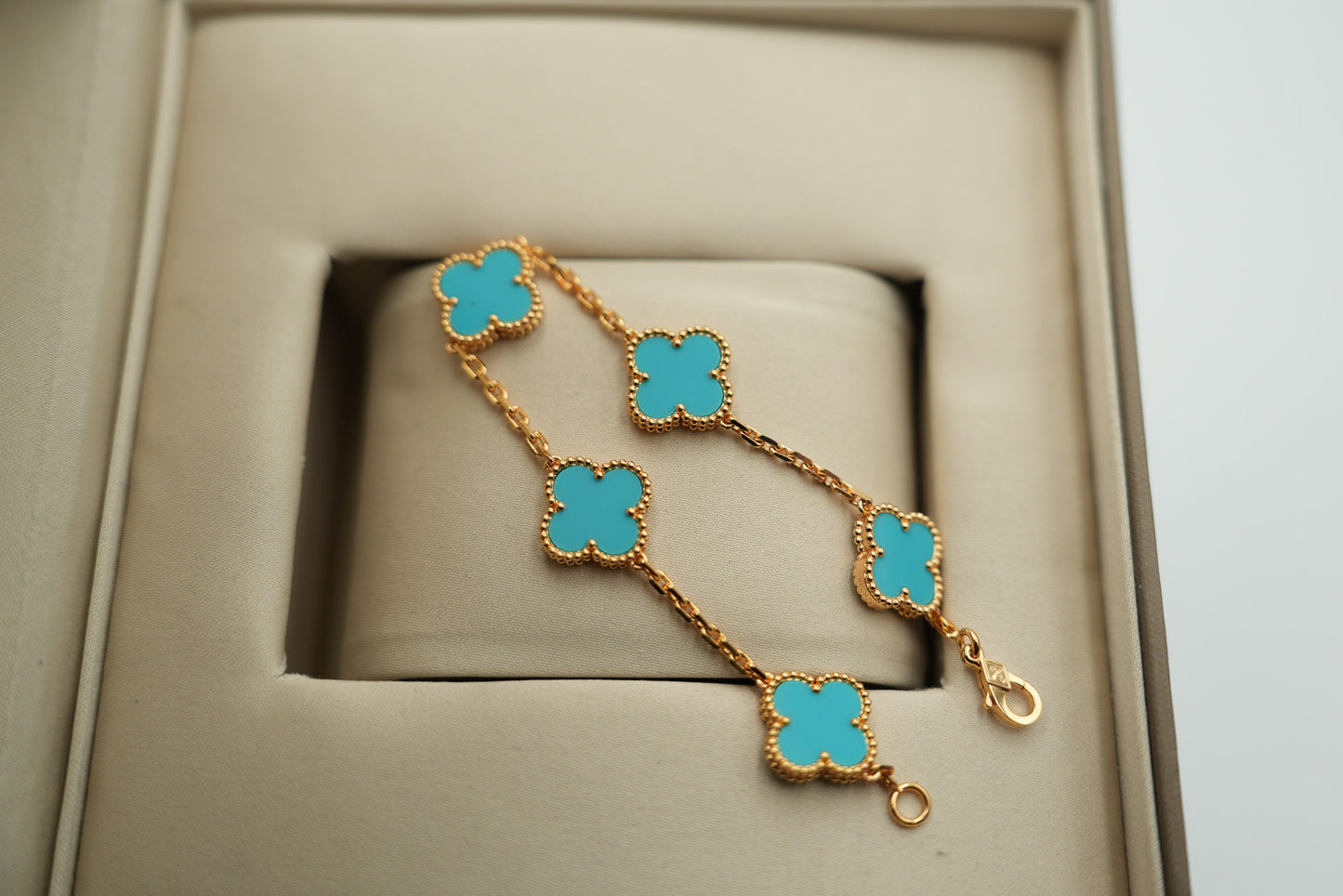 Turquoise 5 motif bracelet 925 silver 18k gold plated