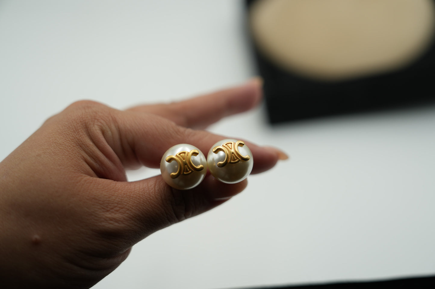 Pearl Button earrings 925 silver 18k gold plated