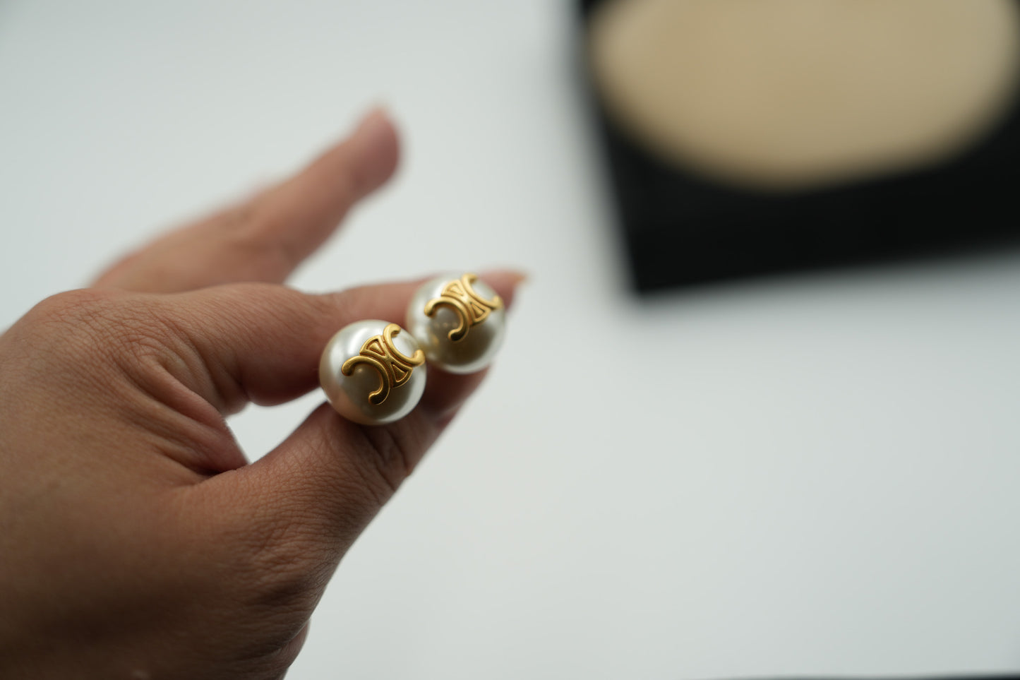 Pearl Button earrings 925 silver 18k gold plated