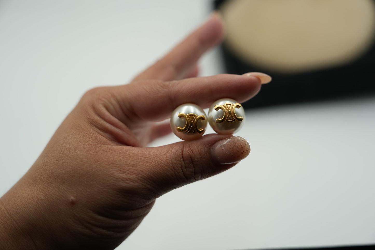 Pearl Button earrings 925 silver 18k gold plated