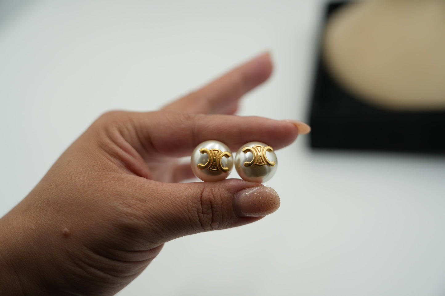 Pearl Button earrings 925 silver 18k gold plated