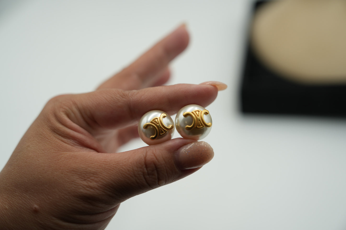 Pearl Button earrings 925 silver 18k gold plated