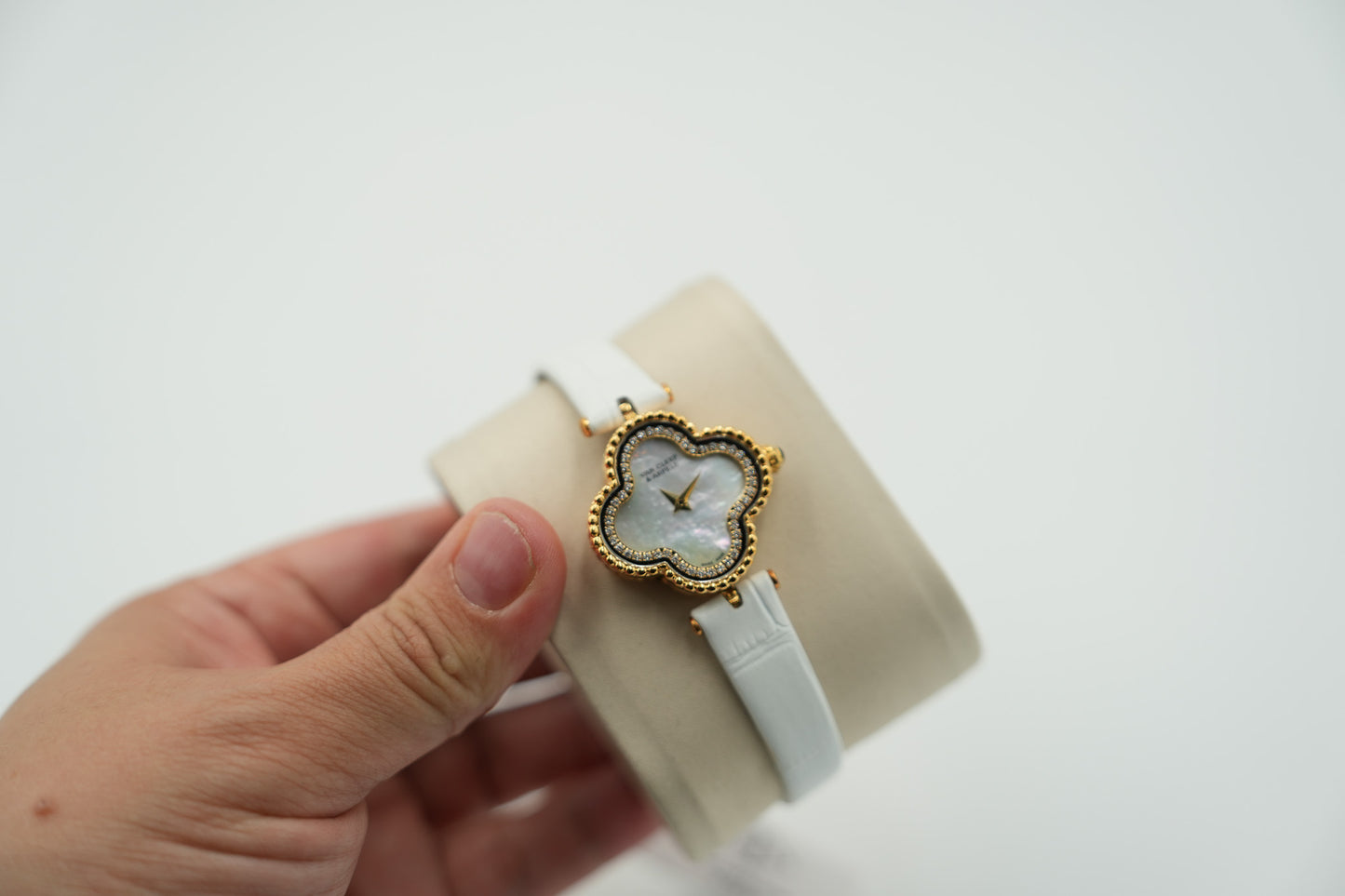 Lady Arpels Watch Bracelet Quartz Watch Clover watch white dial