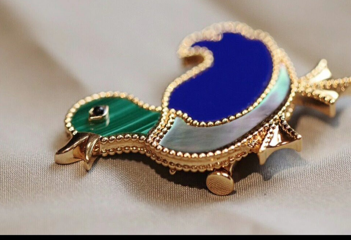 Lucky animals Duck brooch 925 dilver 18k gold plated malachite & Lapis lazuli & gray mop