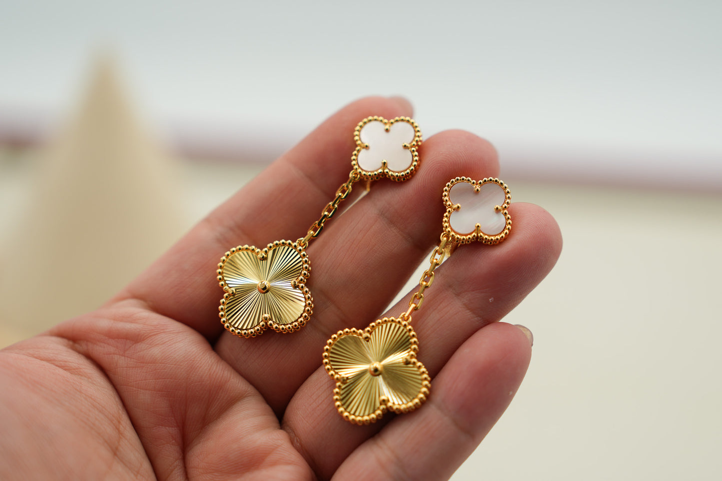 Pink Mother of pearl  & Guillioche 2 mootif clover earrings 925 silver 18k gold plated