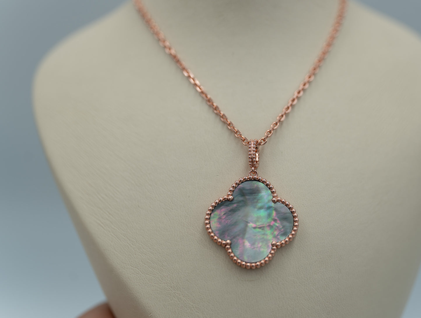Gray Mother of pearl 25 mm Magic clover necklace 925 silver 18k rose gold plated