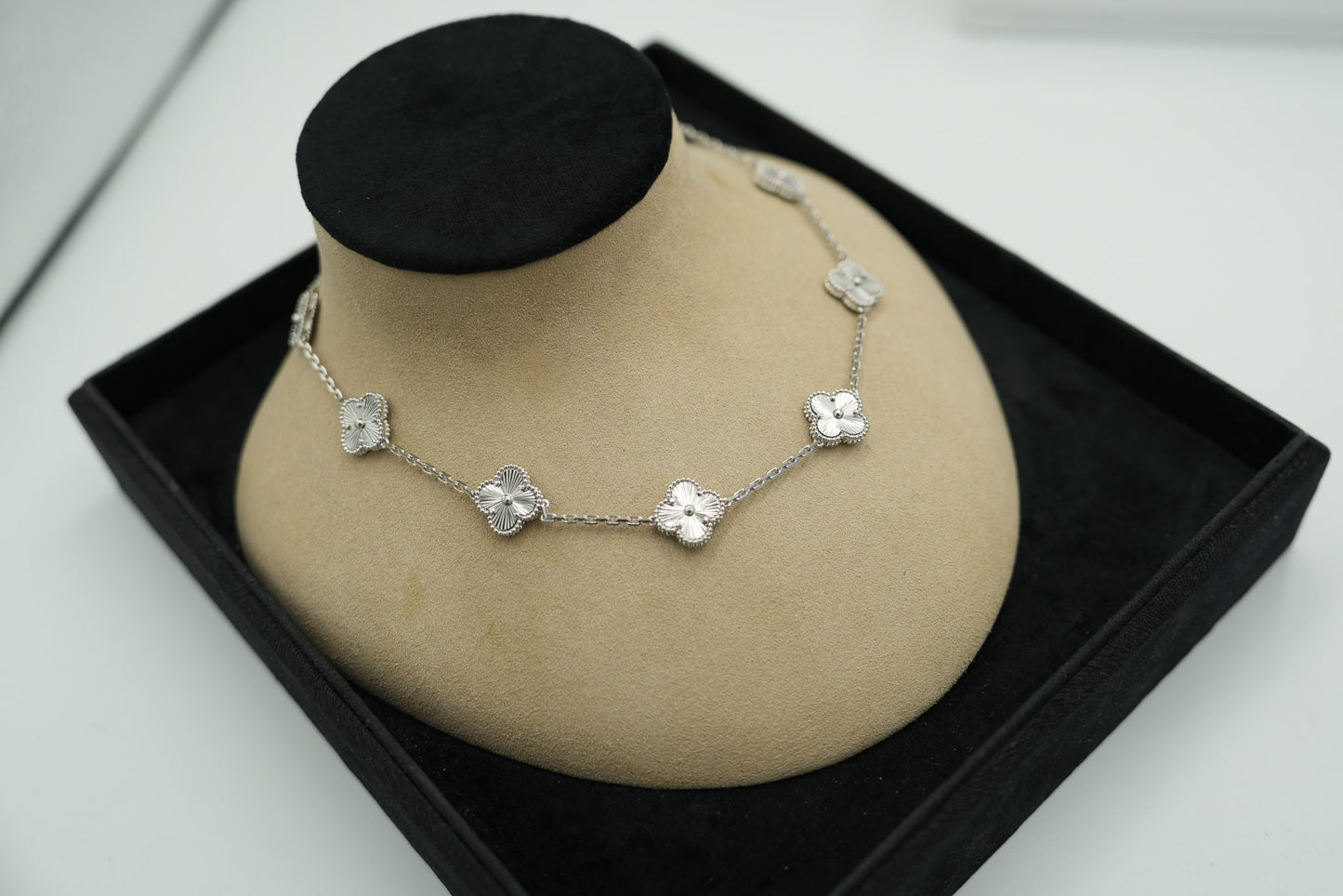 Guillioche 10 motif clover necklace 925 silver 18k white gold plated