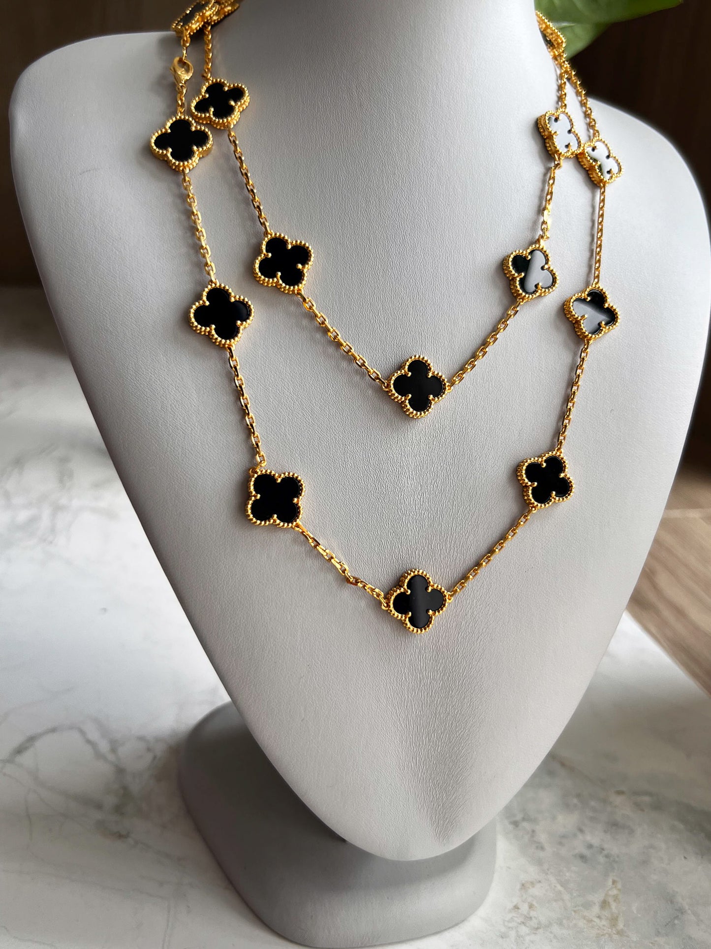 20 motif Onyx clover necklace 925 silver 18k gold plated 84 cm long