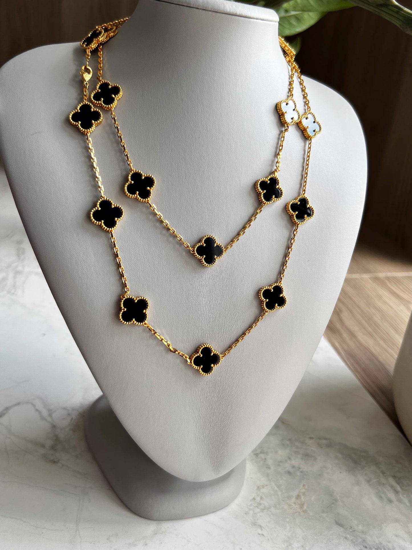 20 motif Onyx clover necklace 925 silver 18k gold plated 84 cm long