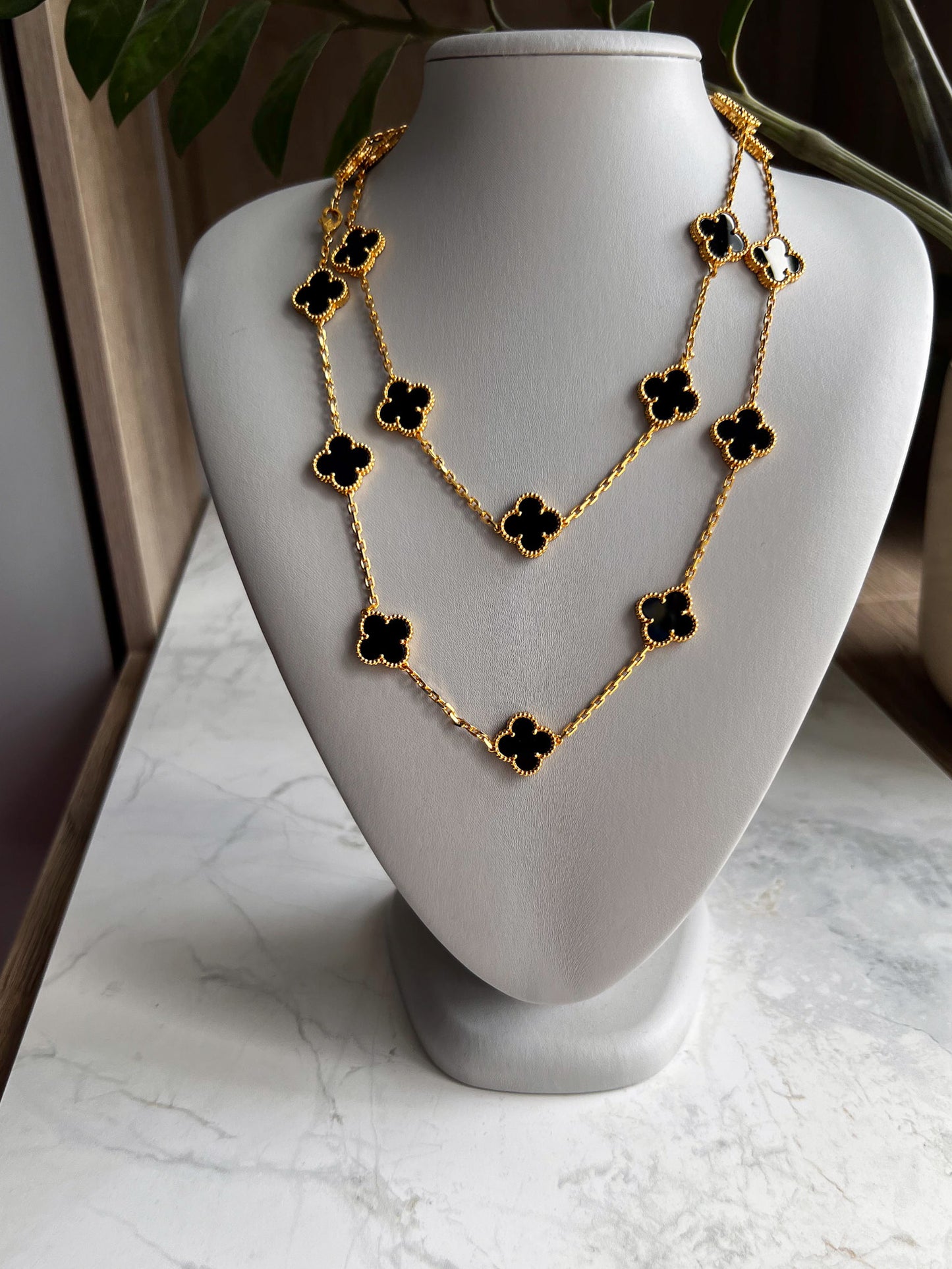 20 motif Onyx clover necklace 925 silver 18k gold plated 84 cm long
