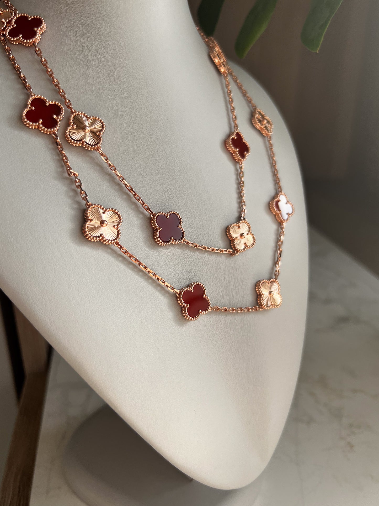 20 motif Carnelian & Guillioche clover necklace 925 silver 18k rose gold plated 84 cm long